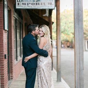 Donna Morgan Halter Sequin Size 8 Dress